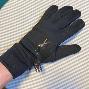 Black Seirus Extreme Soundtouch touchscreen compatible winter gloves medium